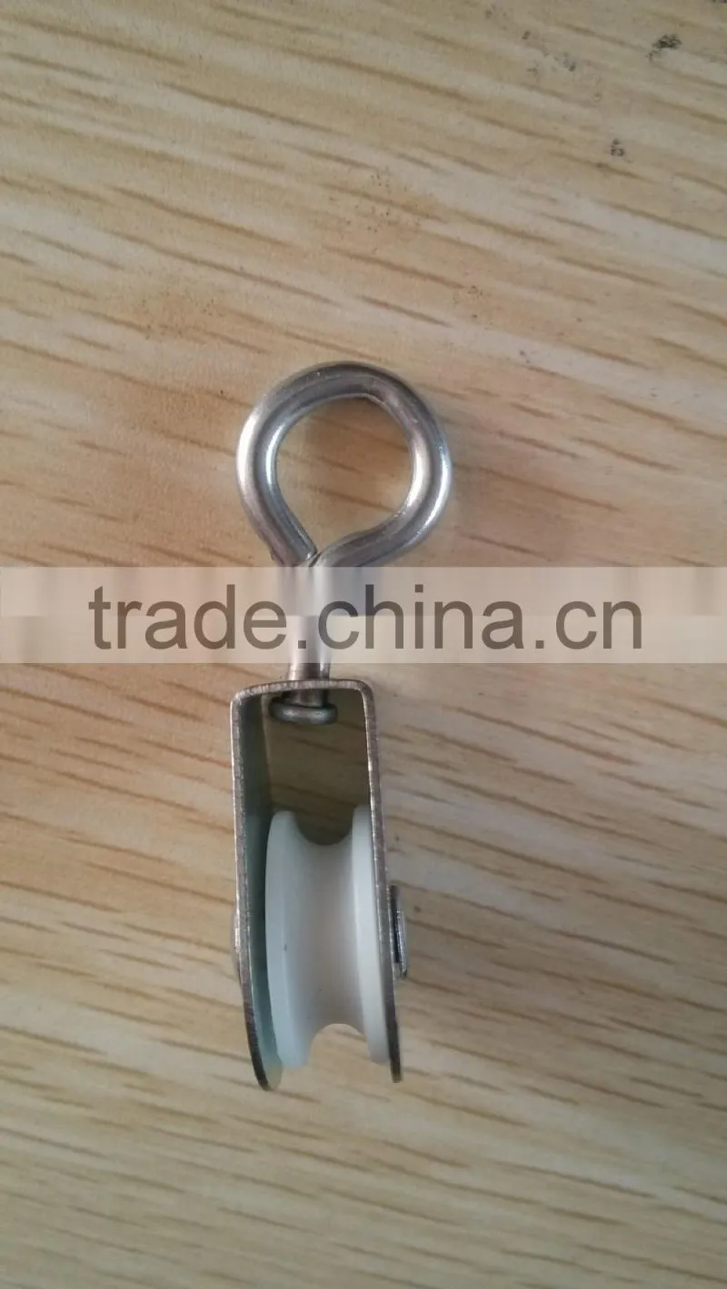 7/8" Swivel nylon rope pulley