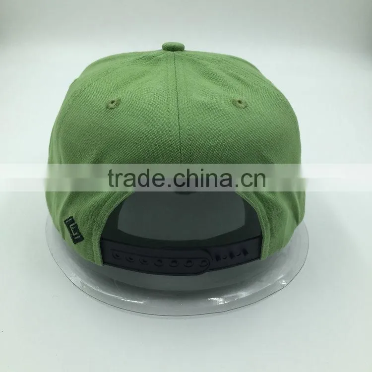 Customized Snapback Baseball Cap With Embroidered Logo
