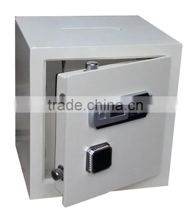 Electronic drop safe with slot on top side TM-4542S