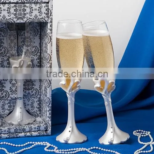 interlocking hearts polyresin cake server cake knife set