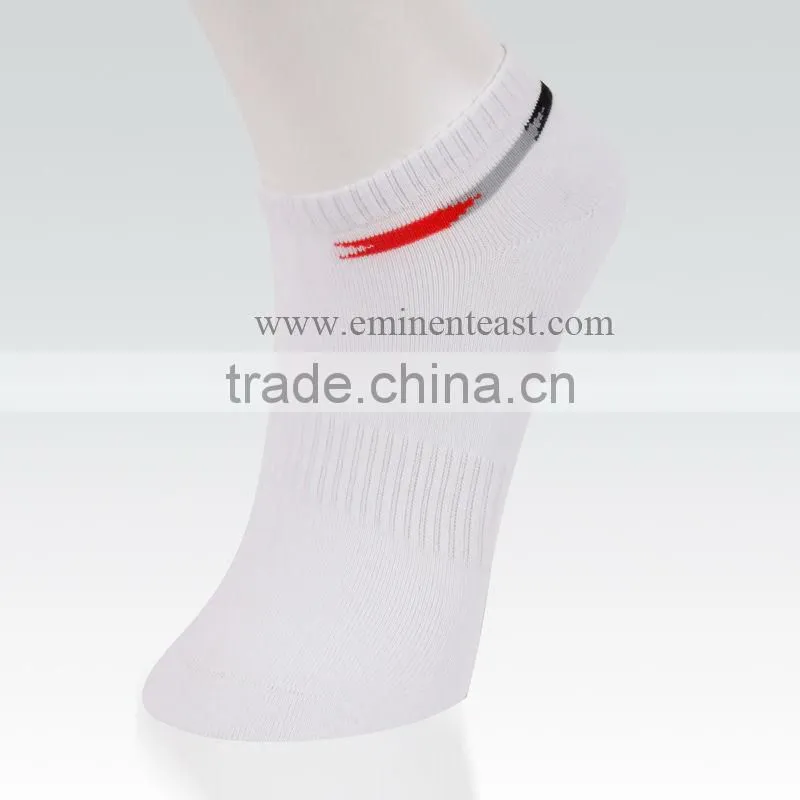 High sweat absorbent man's walking socks