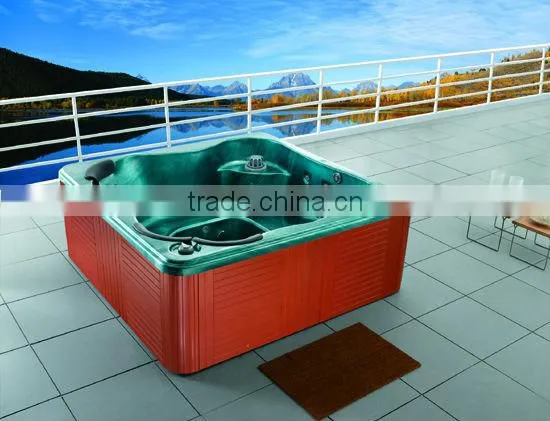 OUTDOOR SQUARE HOT TUB
