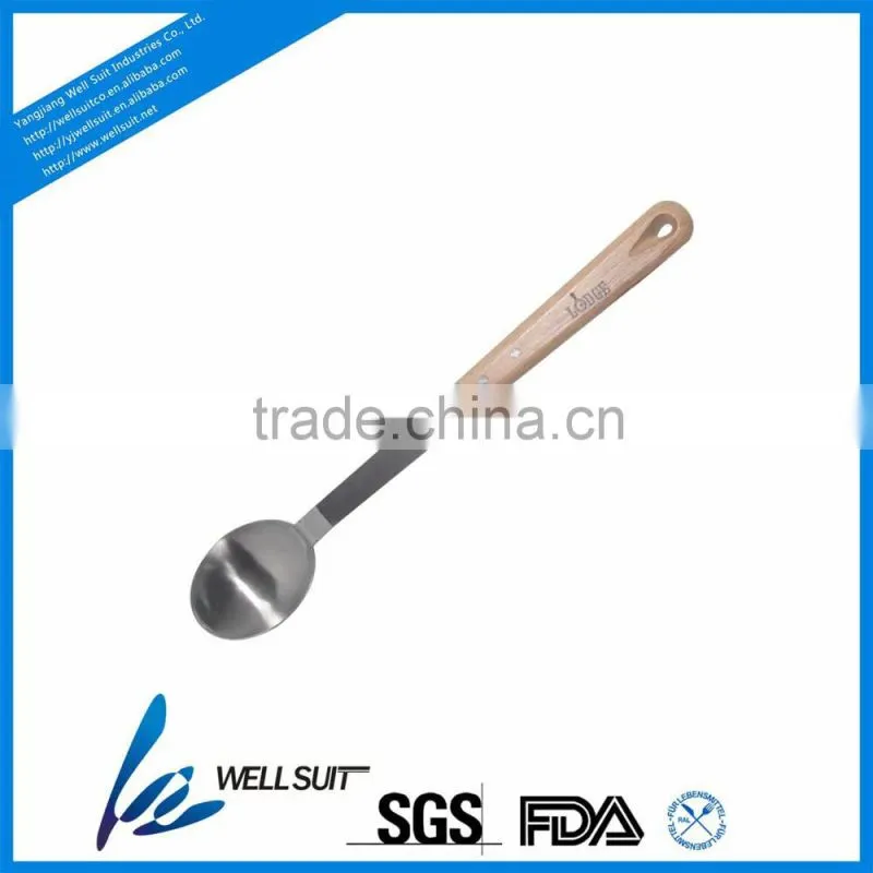 Hot sale high quality silicone bbq brush with wooden handle