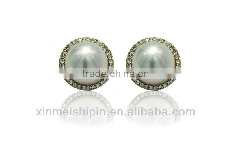 fashion pearl earrings