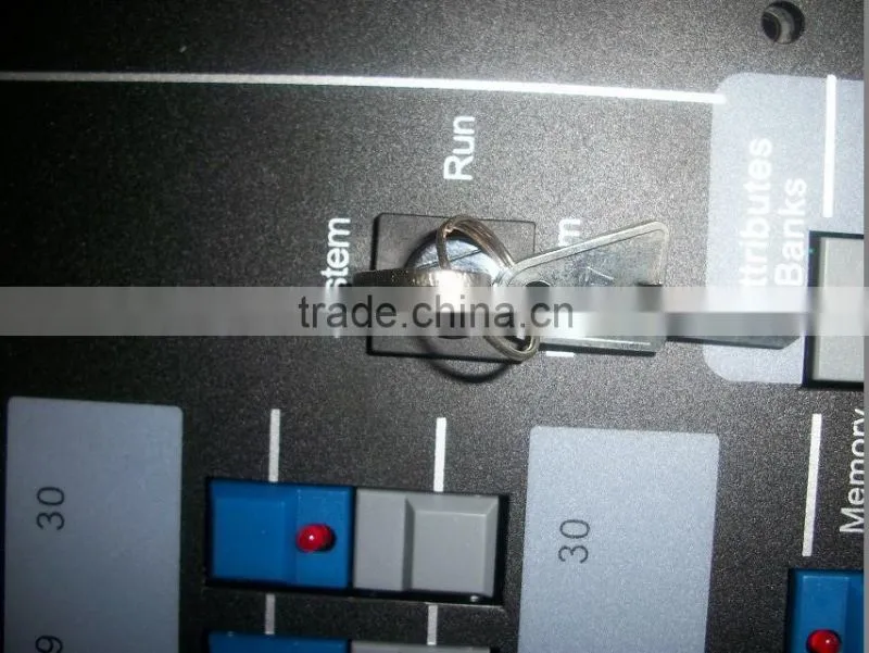 CE LVD EMC FCC Stage Lighting Console DMX512 2048CH 2010 Pearl Controller