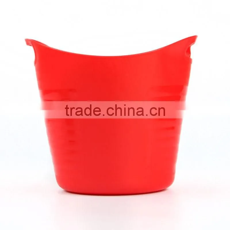 Multifunctional 2 color Cheap Plastic Double Handle Bucket for beer or Sundries storage