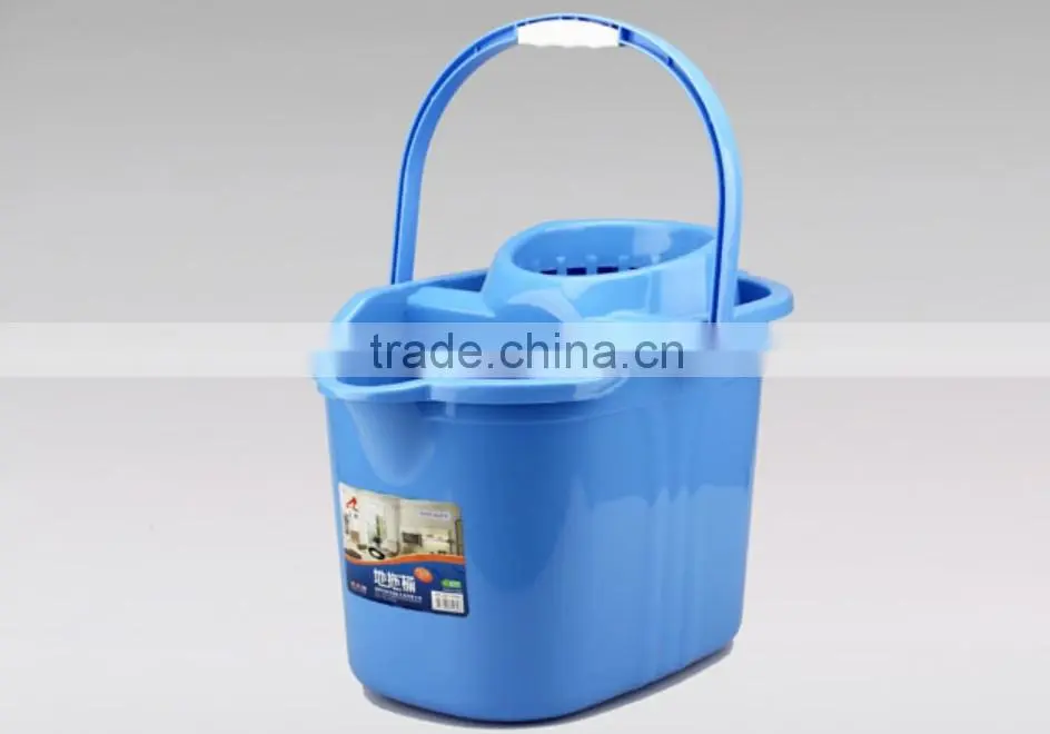 High quality plastic cleaning mop bucket with wringer and wheel