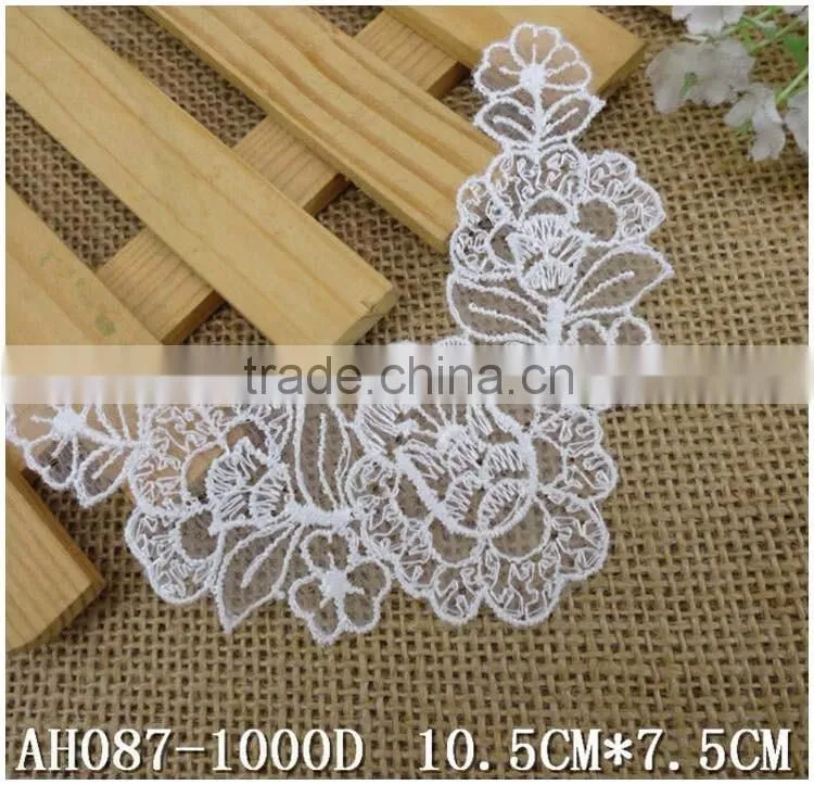 Factory Cheap 10.5*7.5cm Water Suloble Floral Nylon Small U shape collar motif