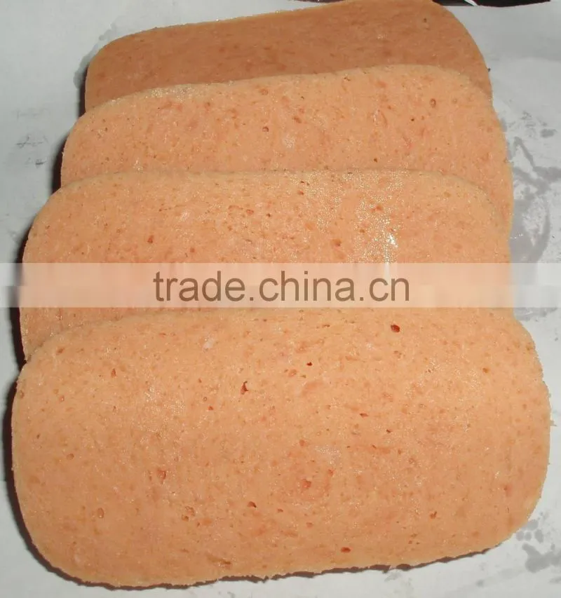 Canned chicken luncheon meat