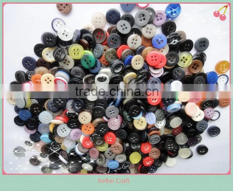 Mix bright plastic resin color buttons for gifts, craft making and scrapbooking,diy buttons