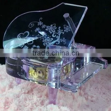 Wholesale Unique design black color crystal piano model with music for wedding favors