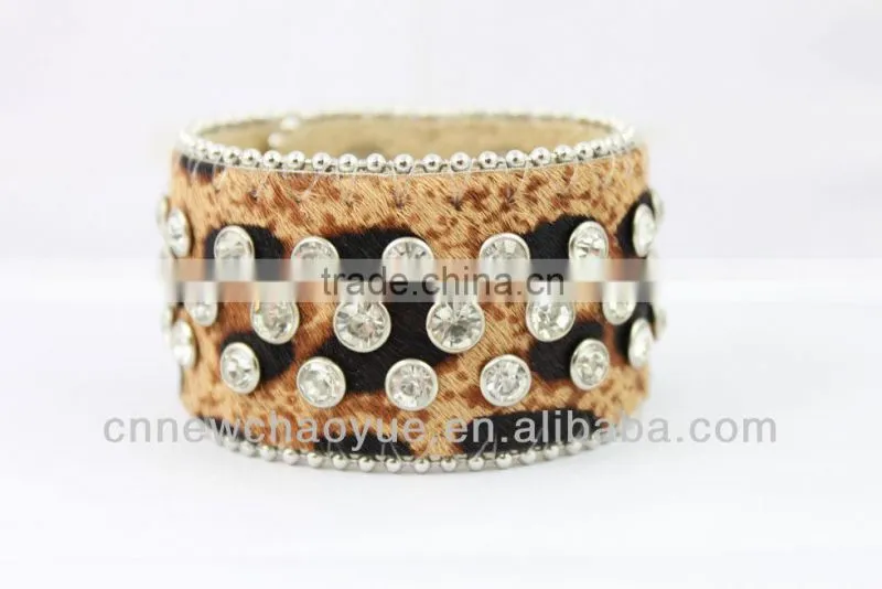 Fashion leather cord wrapped beraded bracelet cheap prices