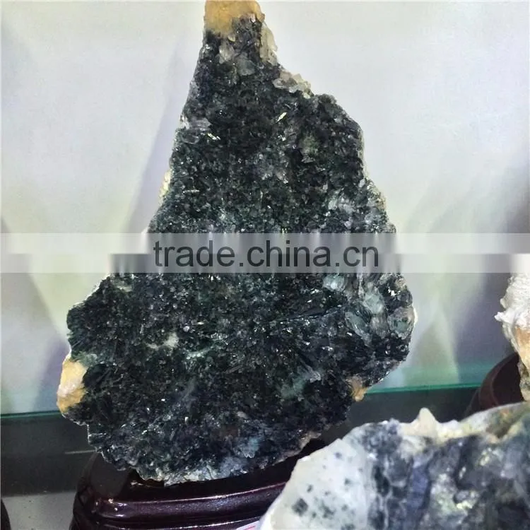Natural Mineral Ore Stone Crystal Ornaments