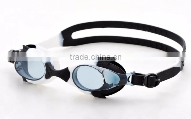 Baby Shark Design Junior/Kid/Children Comfortable Swimming Goggles