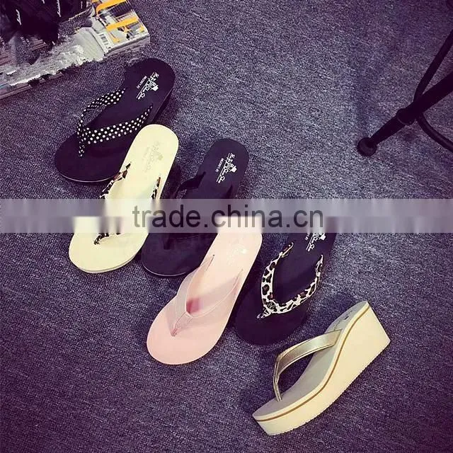 Populer Women platform Sandals on beach casual flip-flops
