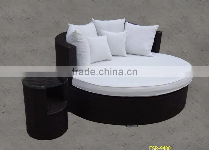 Stunning Quality Design Rattan Daybed