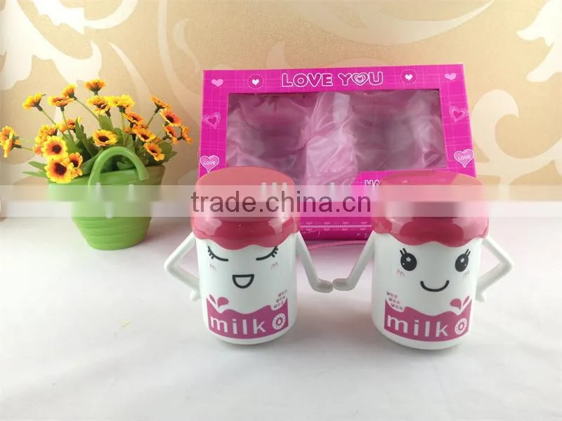 ceramic funny design couple mugs hand in hand 2pcs in gift box