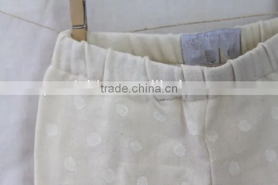 2016 Hot sale baby clothes summer casual white polka dots plain baby ruffle bloomer