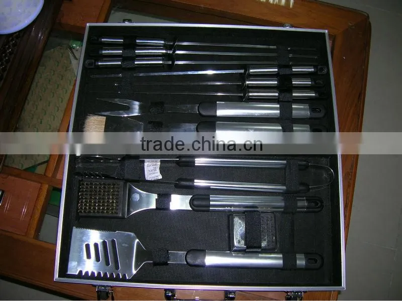 22pcs stainless steel barbeque tools set with alum case