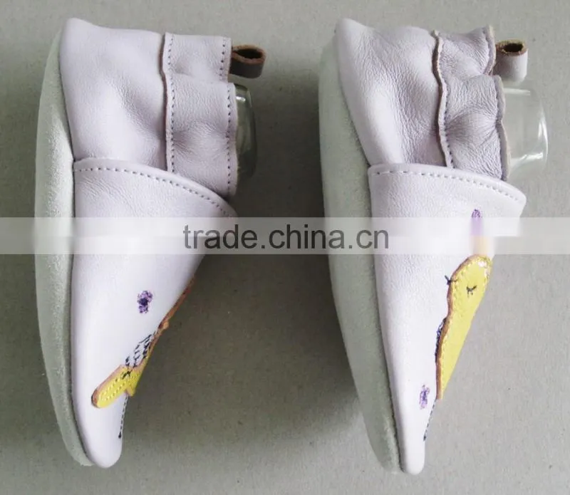 2016 girl kids bird design sheep leather soft touch baby shoes