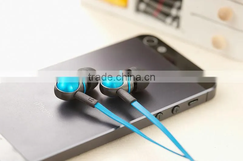 Wallytech 2014 Latest Metal Earphones with Microphone and Volume Remote for Android