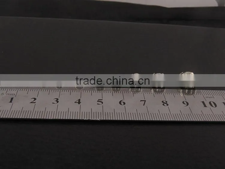China A Grade Crystal Rhinestone in Settings for Wedding Dress