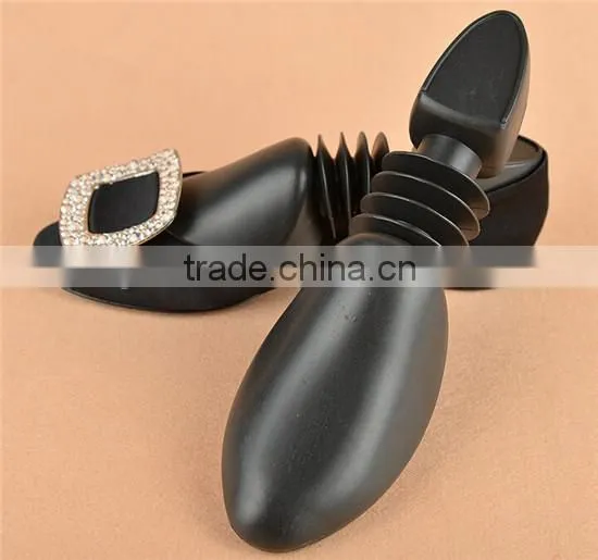 plastic shoe adjustable shoe trees