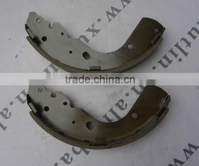 High Quality Nissan Rear Brake Shoe 44060-EB327