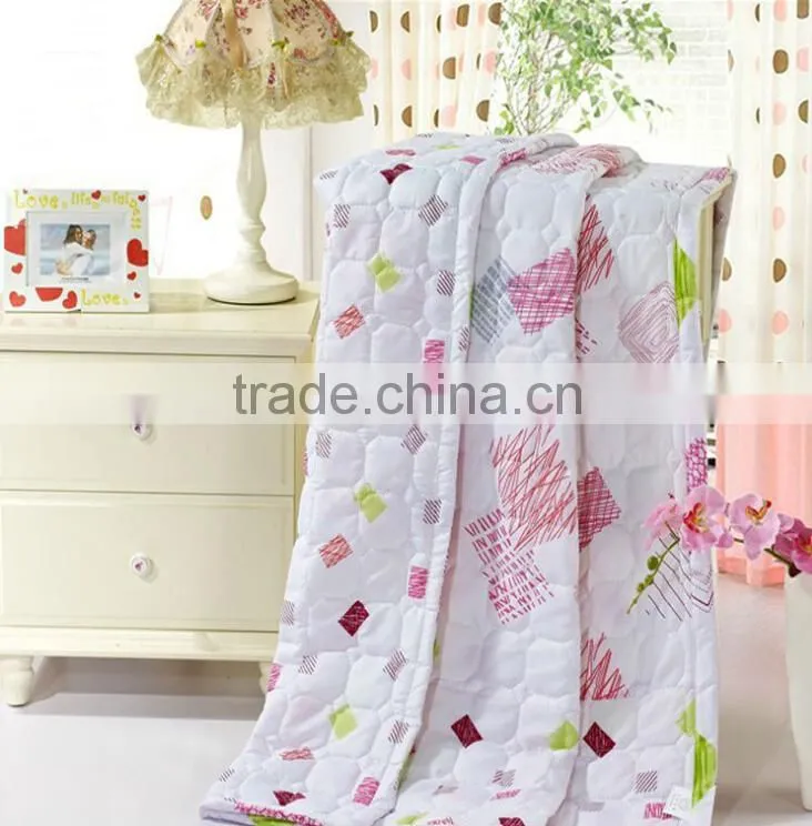 2015 Custom printed new designs 100% plain indian silk bed sheets quilted bedspreads for middle east