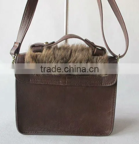 2014 fashion furry handbag / ladies crossbody / furry leisure bag