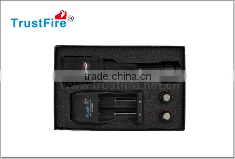 !!! Hot sale J18 flashlight, 5-Modes with 7* CREE XM-L T6 LED lights, 8000LM t6 dive light rechargeable powerful flashlight .
