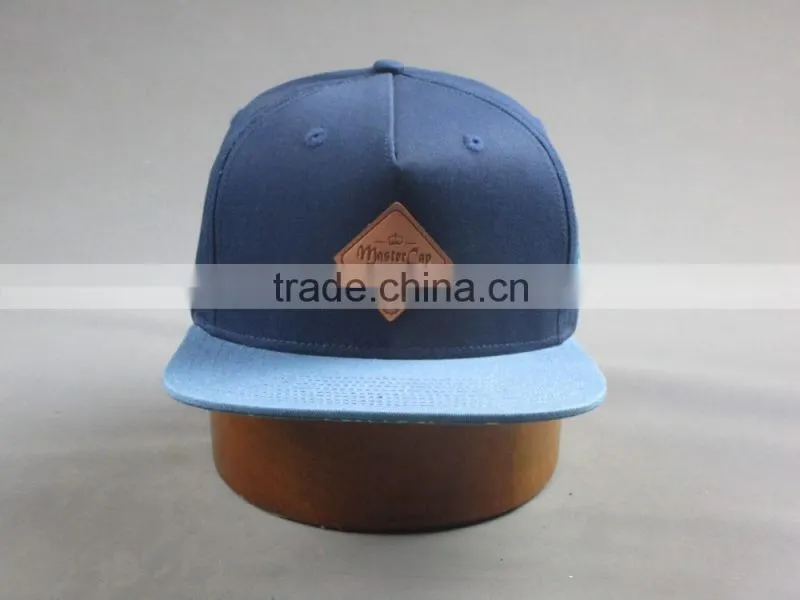 Custom high quality 6- panel snapback hat with PU badge