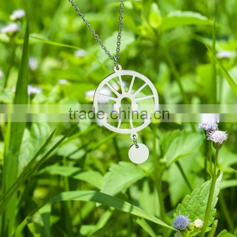 Hotselling stainless steel hanging 12-spokie wagon wheel pendants