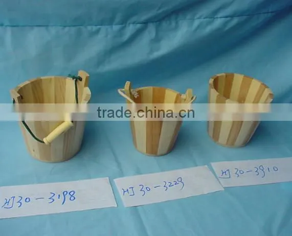 Solid wooden bucket