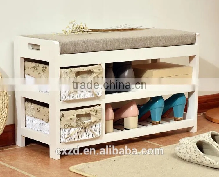 Solid wood with pads two layers of stool in shoes