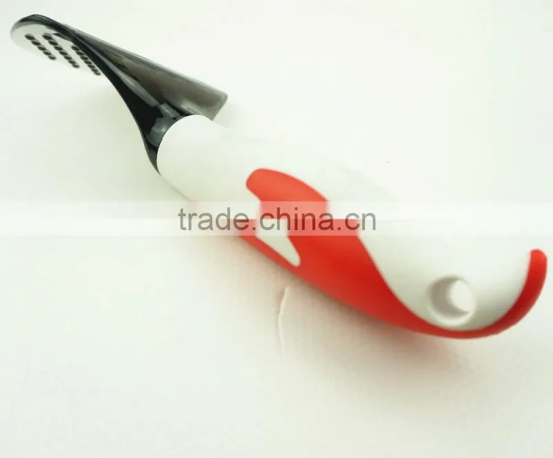 31016 New Penguin Handle Kitchen gadget Cheese Peeler shovel cake turner