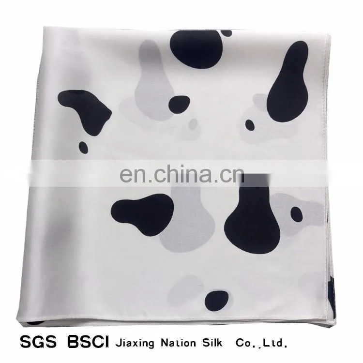 100% silk cow printing small handkerchief