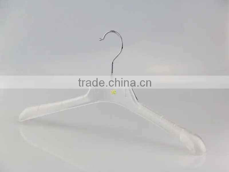 popular plastic clothes hanger with top level for coat