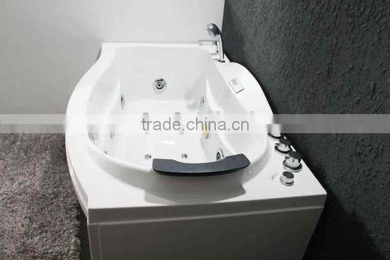 Plastic Short Bathtub