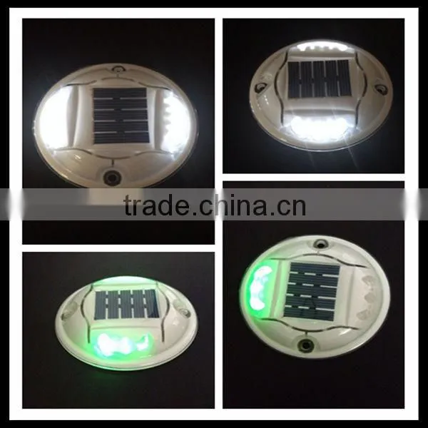 solar powered LED flashing road studs with factory price
