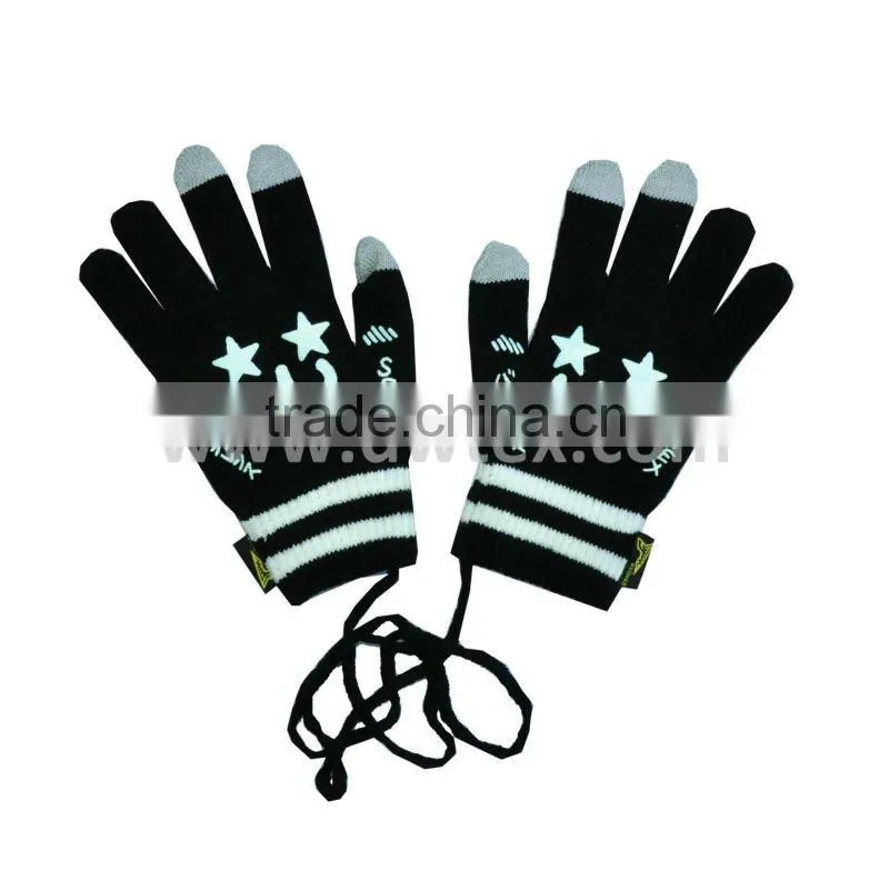 Knitted Iphone gloves for kids