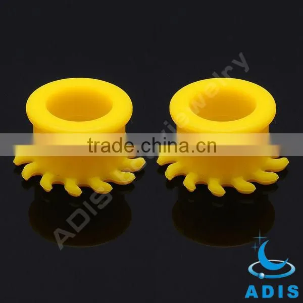 Wholesale unique silicon ear plugs tunnel studs