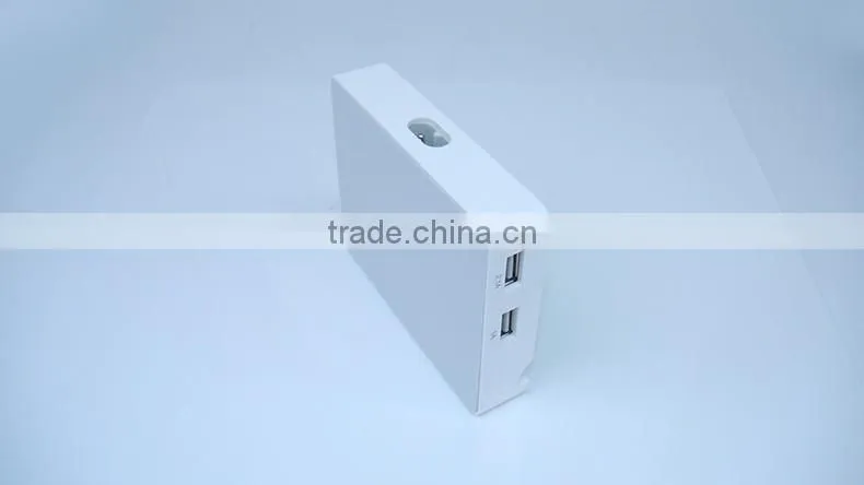 Unique Design 15w 5v 3.1a Dual Ports Usb Power Adapter With Stent For Phone Charging