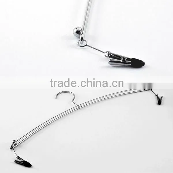 Japanese Stylish Metallic Lingerie Hanger with Clips for Bedroom Furniture