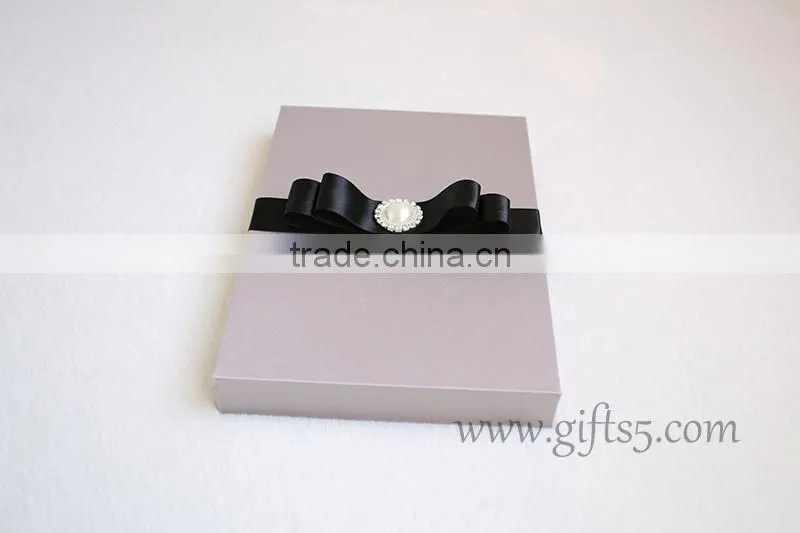 Handmade Luxury silk wedding invitation boxes wholesale