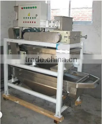 high efficiency peanut kernel cutting machine/peanut particle cutting machine/ nut cutting machine