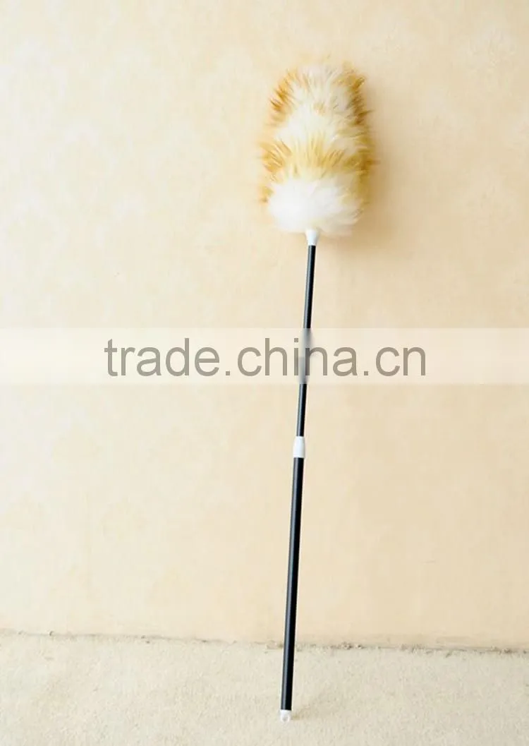 scalable plastic handle wool duster