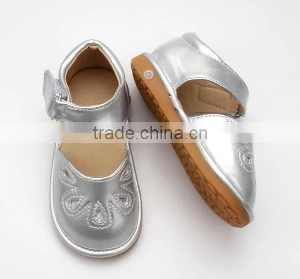 Fashion colorful wholesale squeaky children shoes 2016