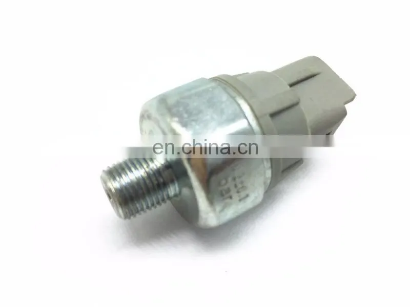 Engine Oil Pressure Switch for T0yota Yaris Corolla Prius Vios 83530-60020