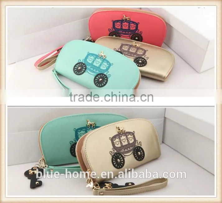 2015 low MOQ purse Cheap Oval carriage shape design clutch wallet with tote band